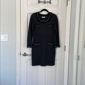 CALVIN KLEIN SWEATER AND CHAIN DRESS